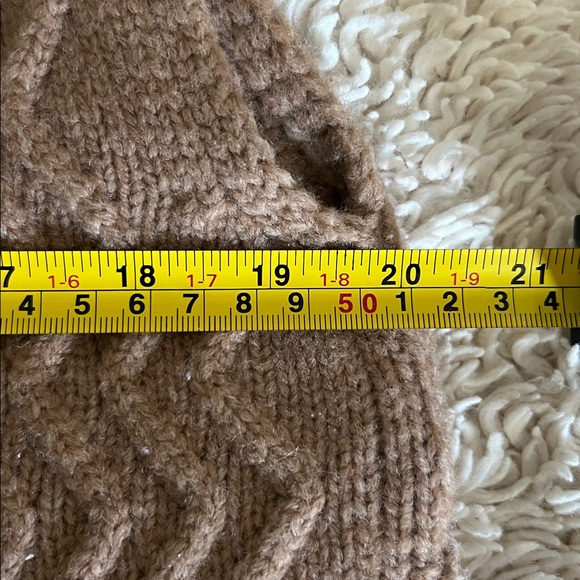 Pomandere Women's Tan Sweater Vest - Picture 6 of 7